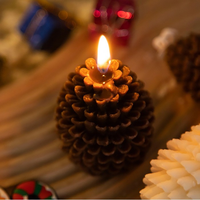 Lumânare NY Pine Cone