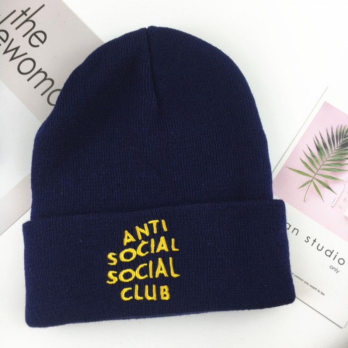 Căciula Anti Social
