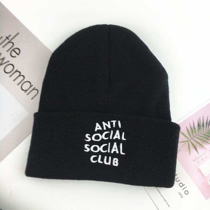 Căciula Anti Social